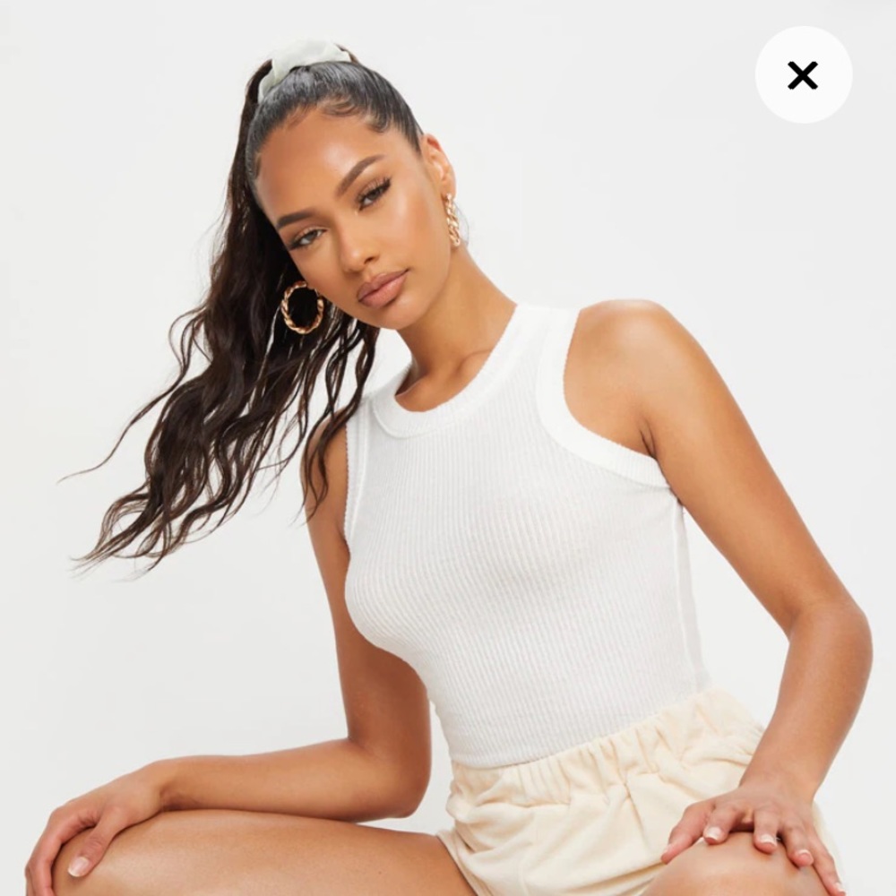 Cute ribbed racer back shirt